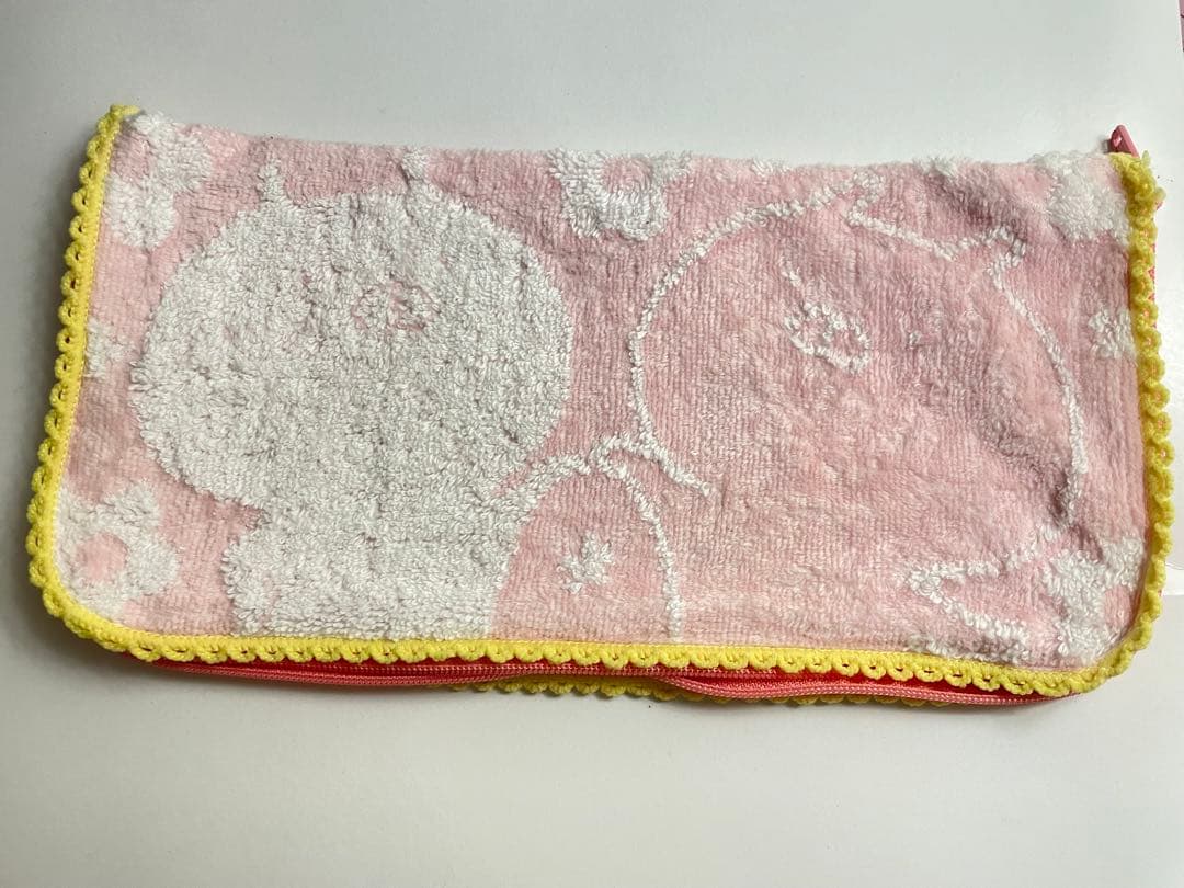 【激レア】【未使用】うさまる タオルのふりしてコソッとポーチ ★