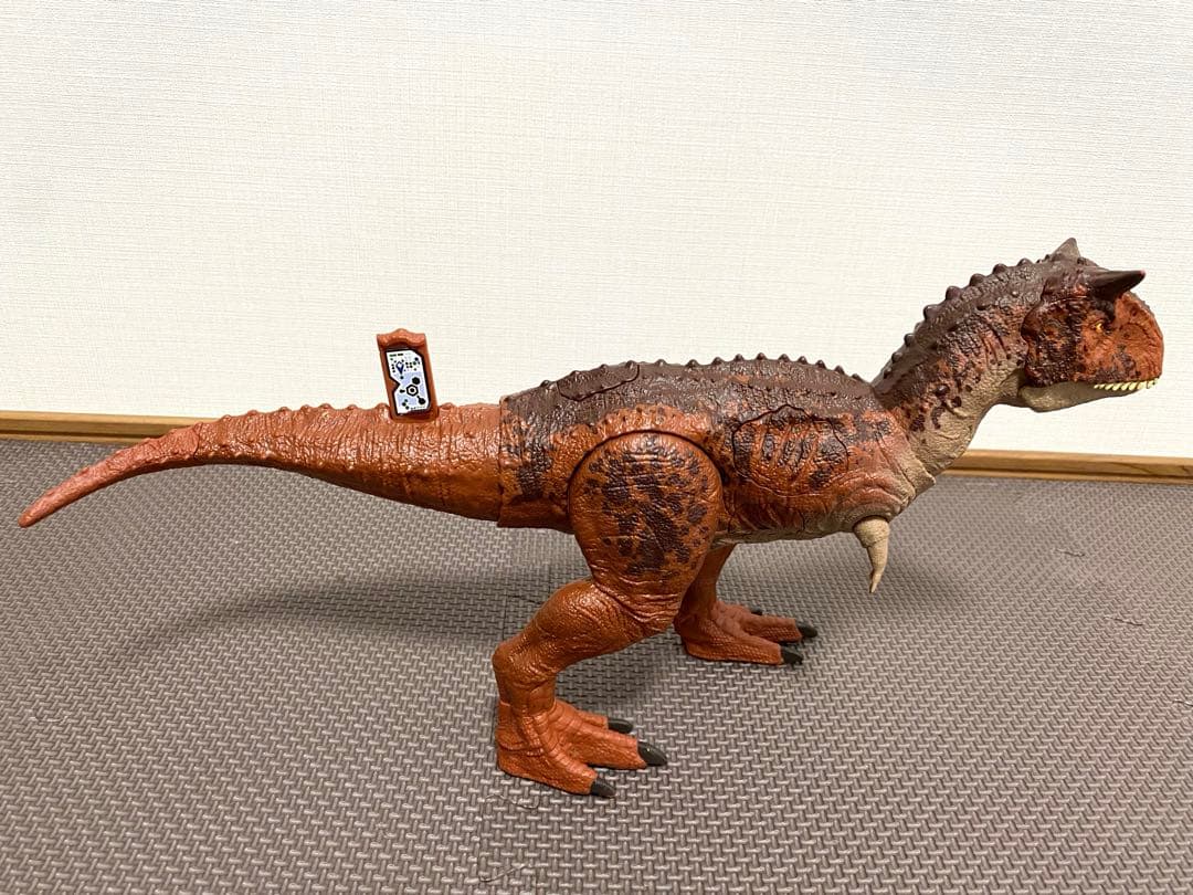 【美品】ジュラシック・ワールドカルノタウルスアロサウルス