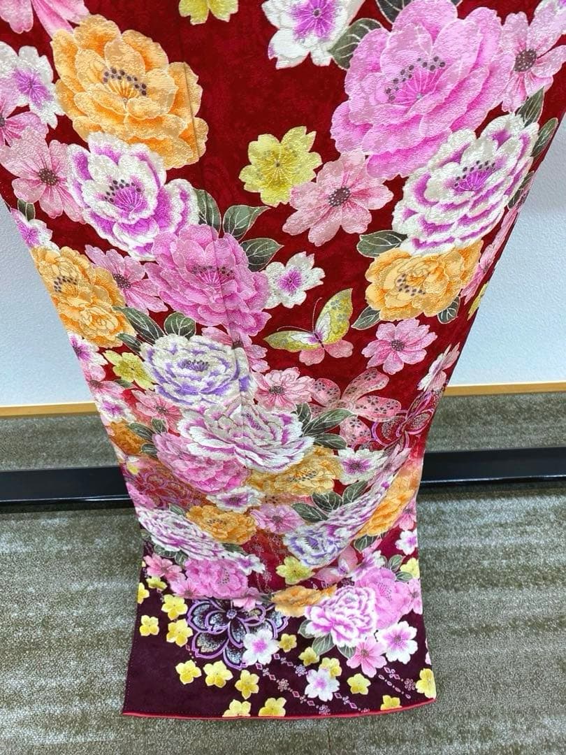 振袖 刺繍 銀彩 ストーン 牡丹 紋意匠 身丈169cm 撥水加工済 レディース