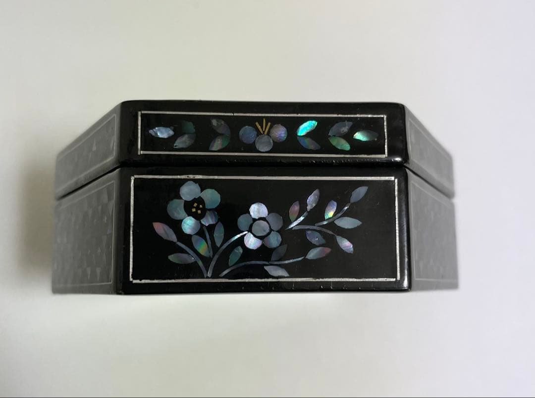 螺鈿細工 小物入れ 美術品 アンティーク 工芸品 螺鈿