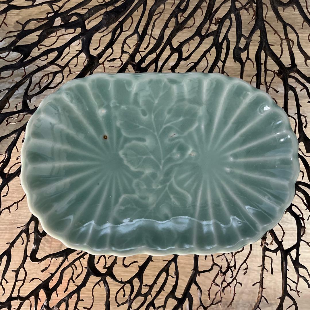 骨董 古伊万里 菊割重ね 菊花 変形 長皿 膾皿 向付 1客限り - メルカリ