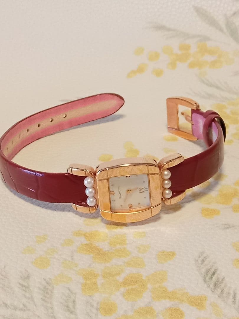 ミキモトの腕時計 電池交換済み！ベルト2本付き！ 最 安値 で