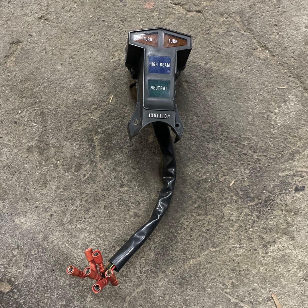 カワサキ　Z400FX メーター回り