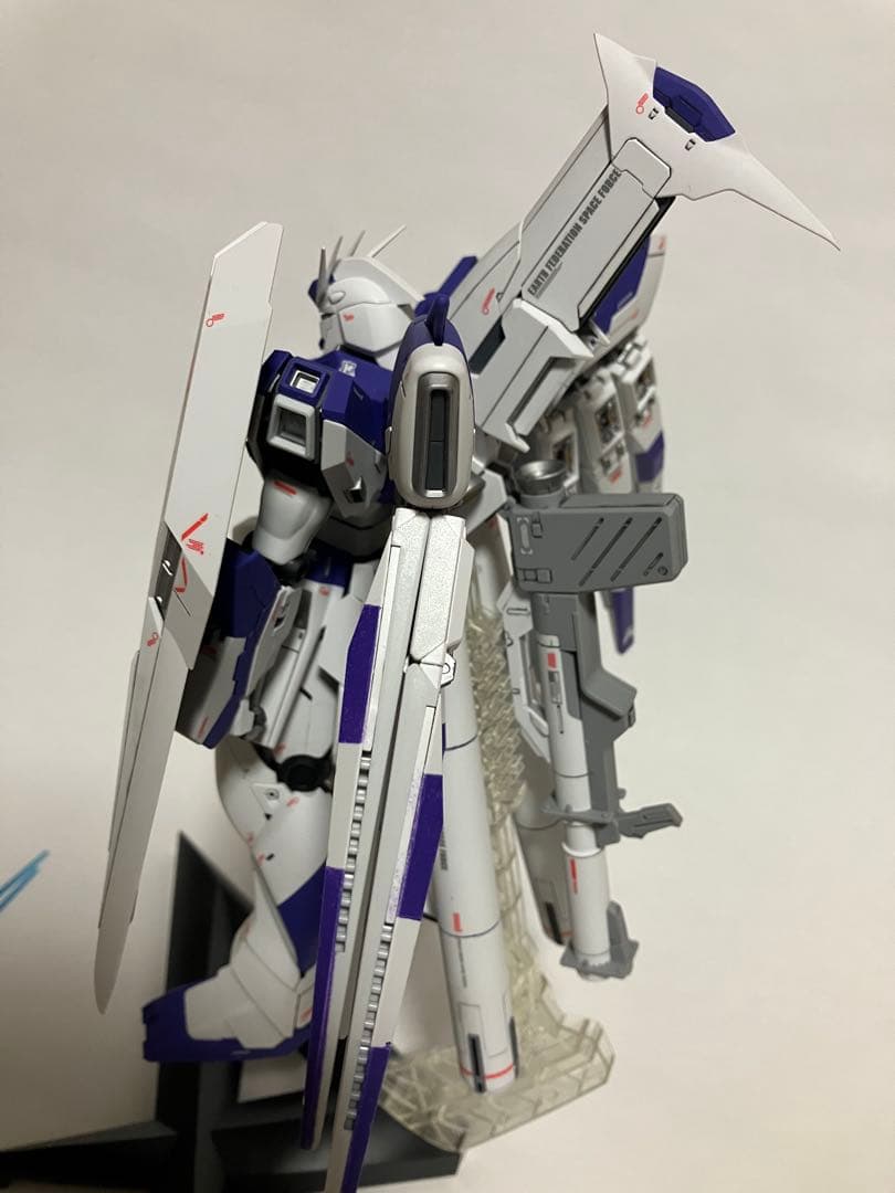 MG ガンプラ 塗装済み完成品　Hi-ν GUNDAM Ver.Ka