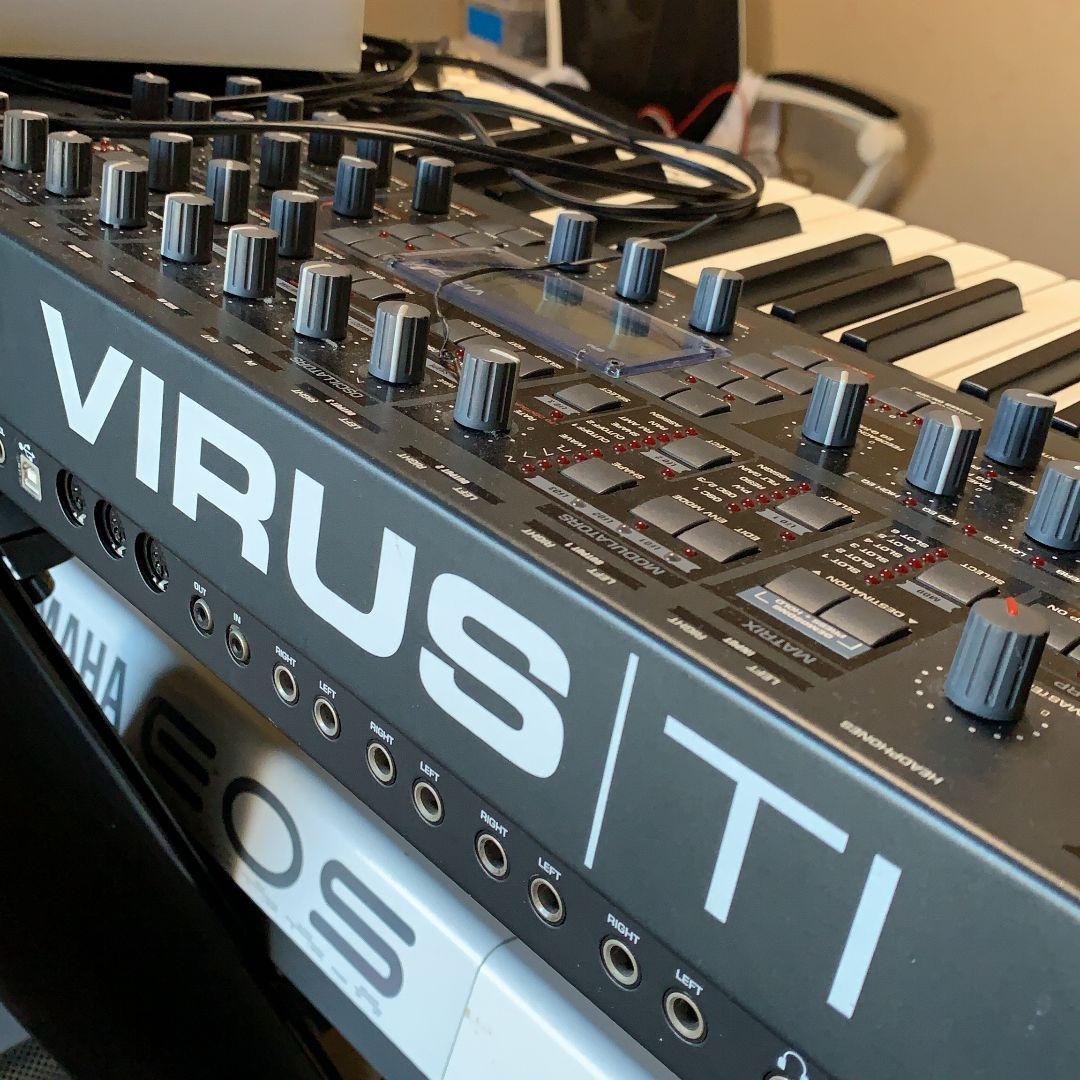 Access Virus TI 61鍵 アナログシンセサイザー