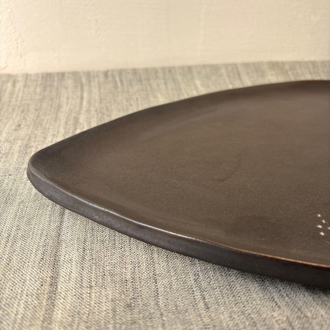 陶芸家 作家 玉田彰 在銘 琉球焼 きび穂花紋平皿 オーバル 楕円 大皿