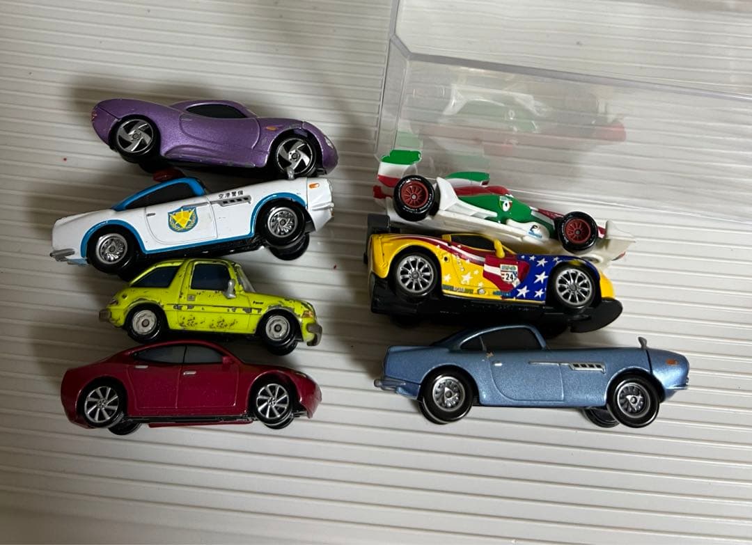 カーズ、ミニカー（マテル）グレム、フィンマックミサキル空港警備タイプ