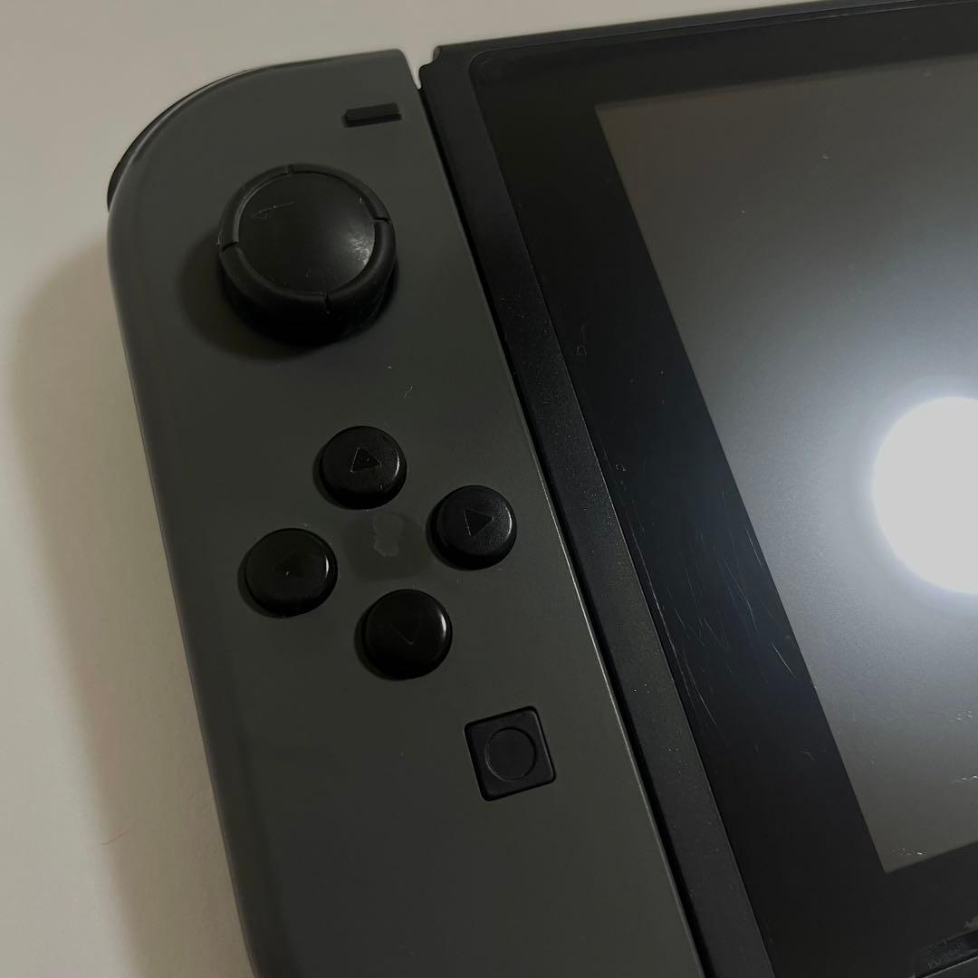 Nintendo Switch 本体 ※コントローラーに問題あり