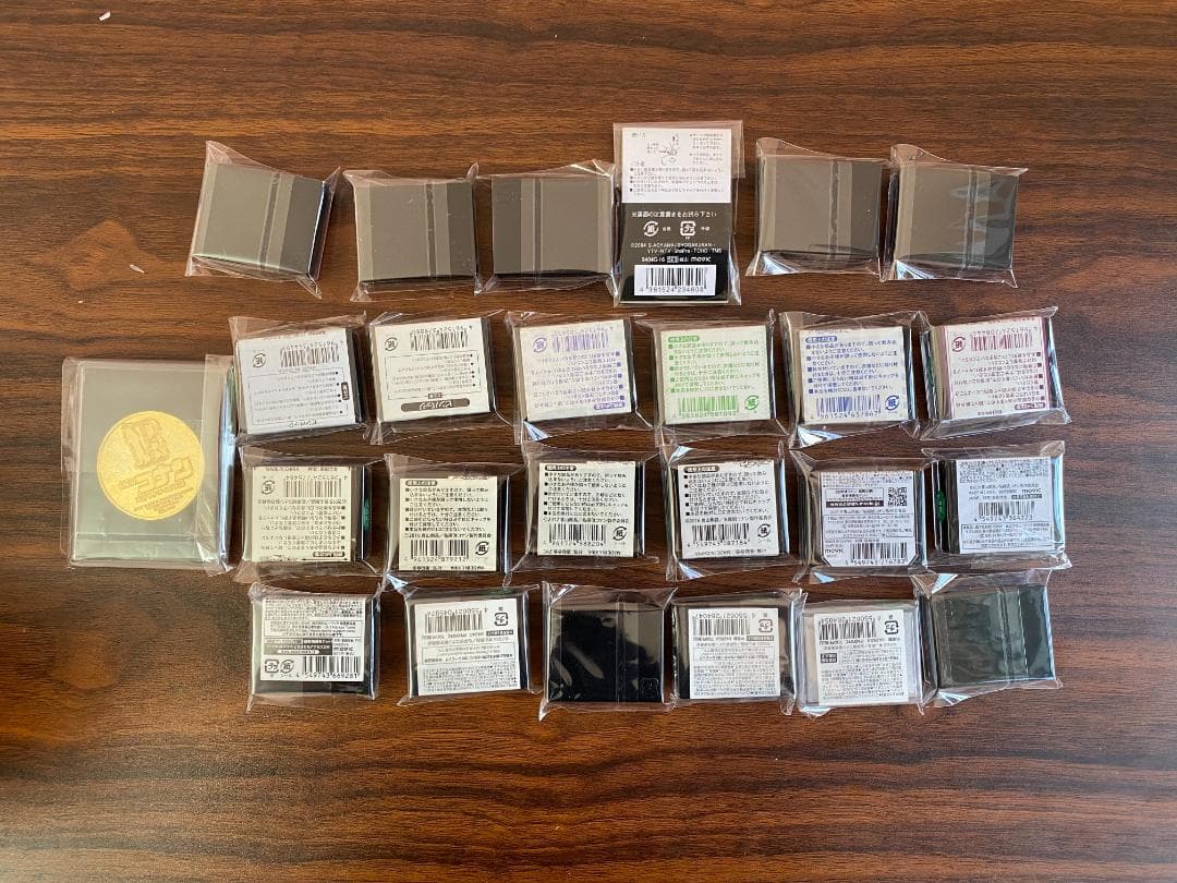 名探偵コナン　劇場版　ピンバッジ　映画　ピンズ