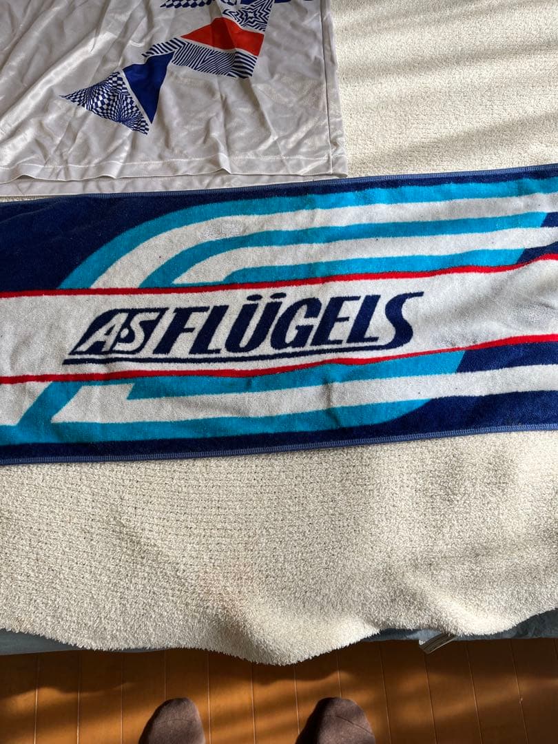 横浜フリューゲルス ミズノ J.リーグユニフォーム 、タオル、Tシャツセット