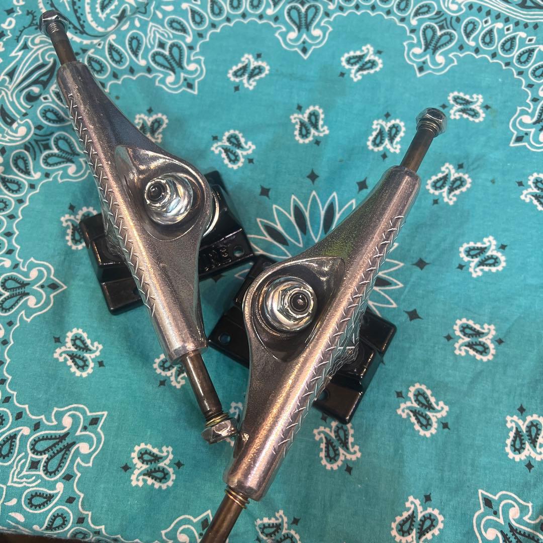 ベンチャートラック　スタンダード　5.6