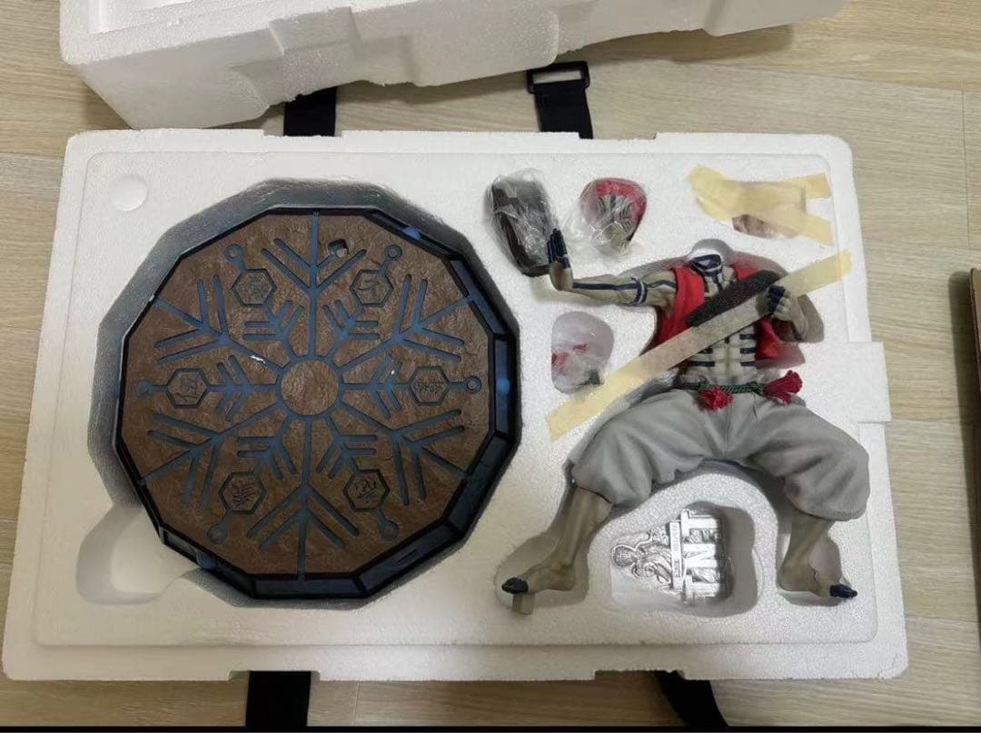 鬼滅の刃 T.N.T-STUDIO 猗窩座 フィギュア - メルカリ