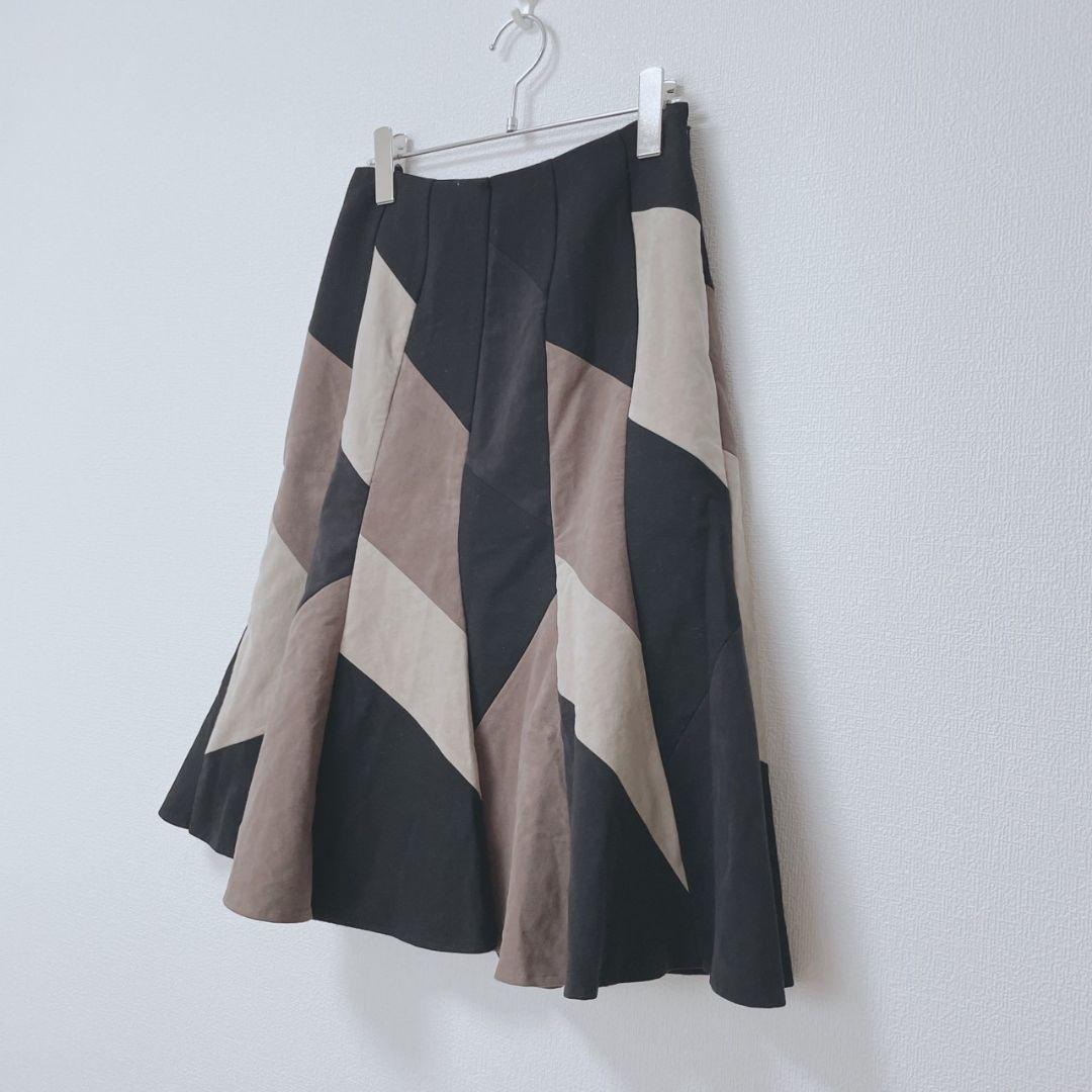 シビラ　スカート　フレア　毛100　スウェード風　日本製　総柄　ひざ丈　М