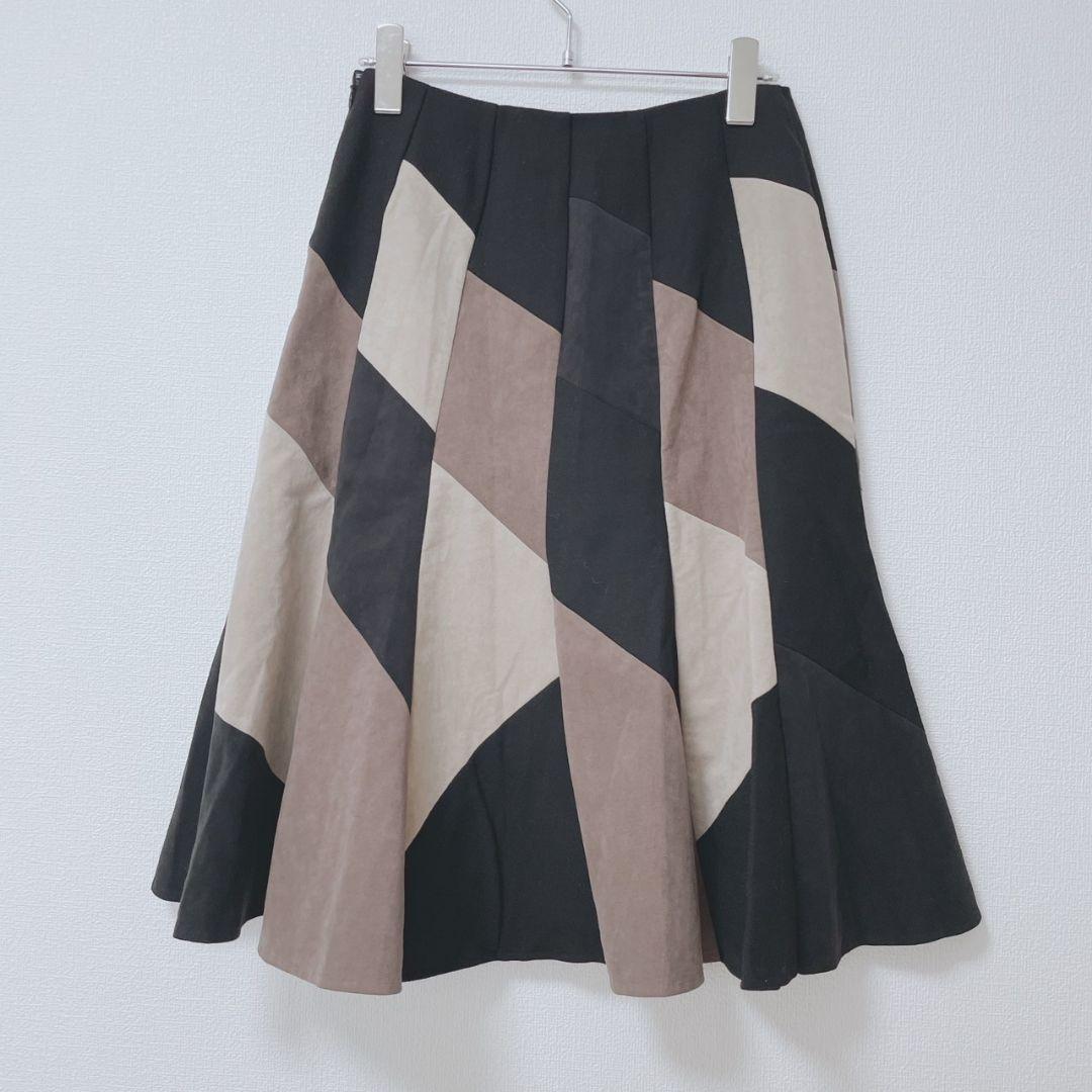 シビラ　スカート　フレア　毛100　スウェード風　日本製　総柄　ひざ丈　М