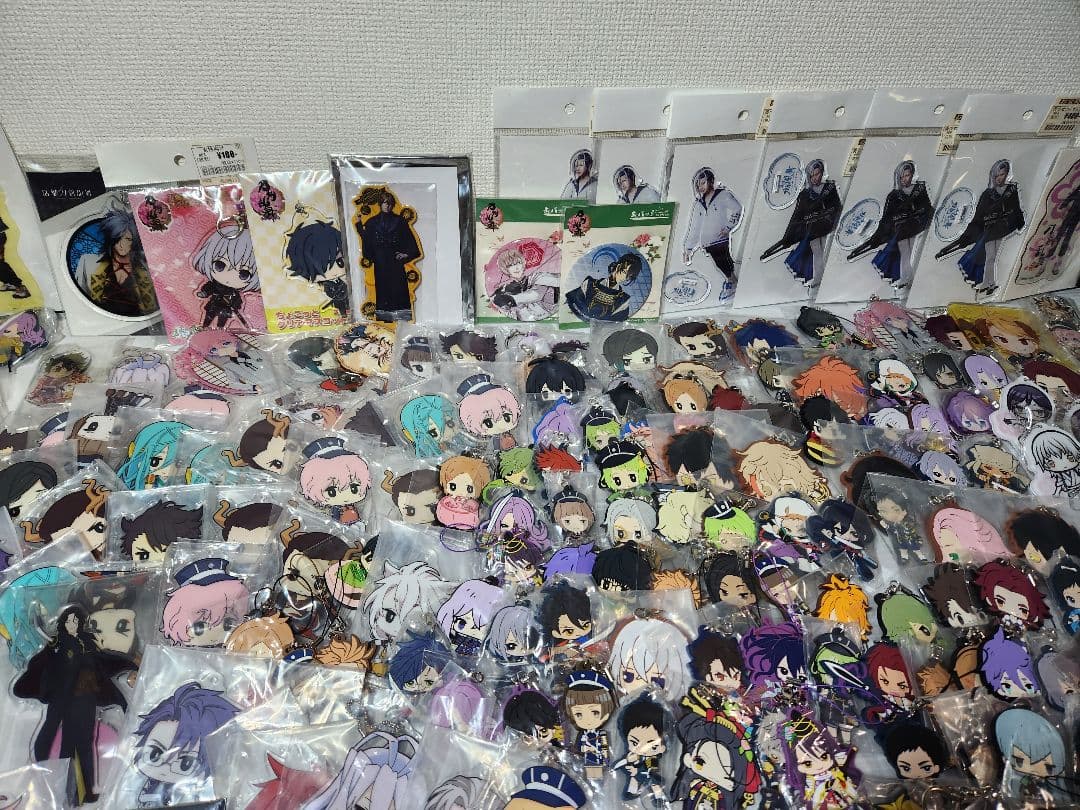680点以上 刀剣乱舞 グッズ まとめ売り 缶バッジ ラバスト アクスタ等