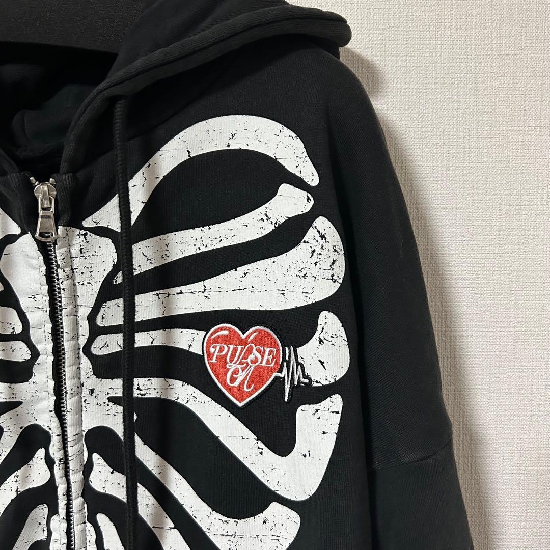 TREASURE パーカー グッズ PULSE ON フーディ - メルカリ