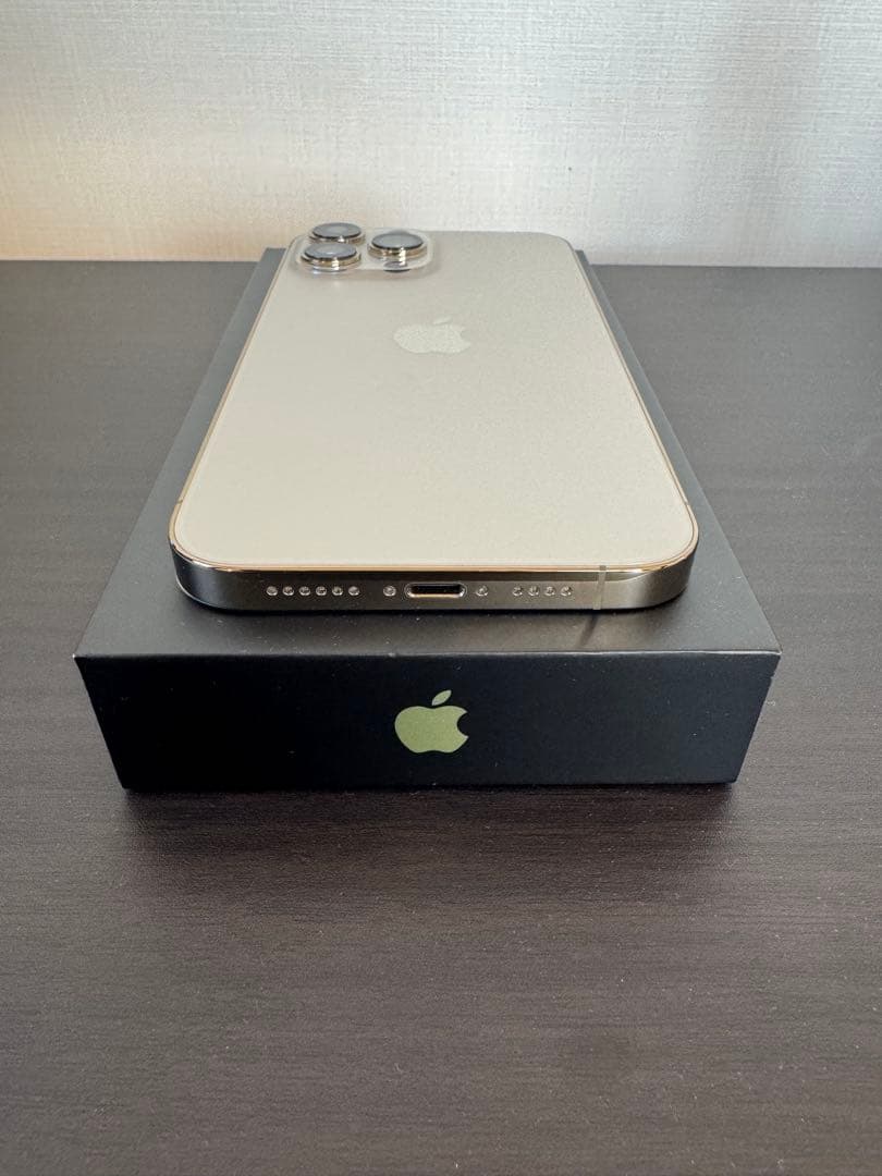 《美品》iPhone 13 Pro Max 256GB ゴールド｜SIMフリー