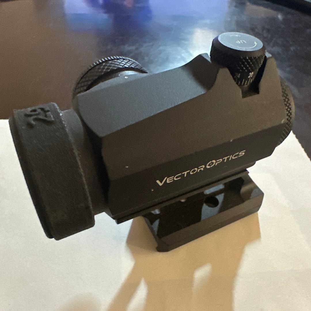 Vector Optics Maverick