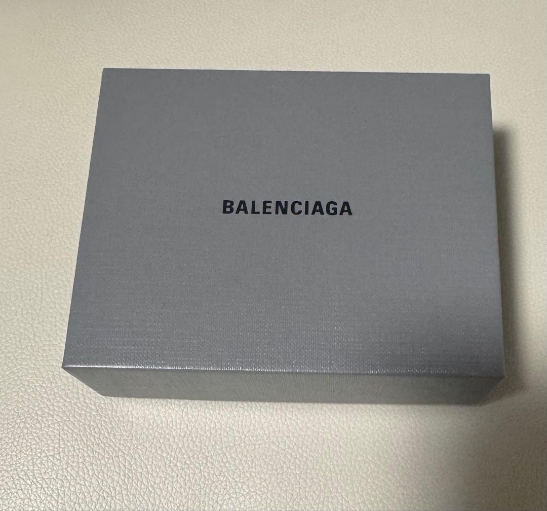 最終値下げ新品未使用品バレンシアガ 702589 ストラップ付 イヤホン ケース