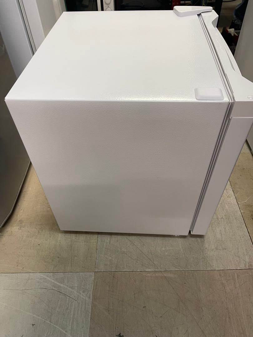 PF-A31FD-W ノンフロン冷凍庫 31L 2023年製