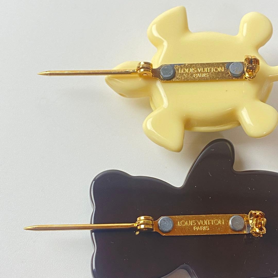 入手困難] ルイ ヴィトン LOUIS VUITTON ブローチ 熊 亀 ヴ