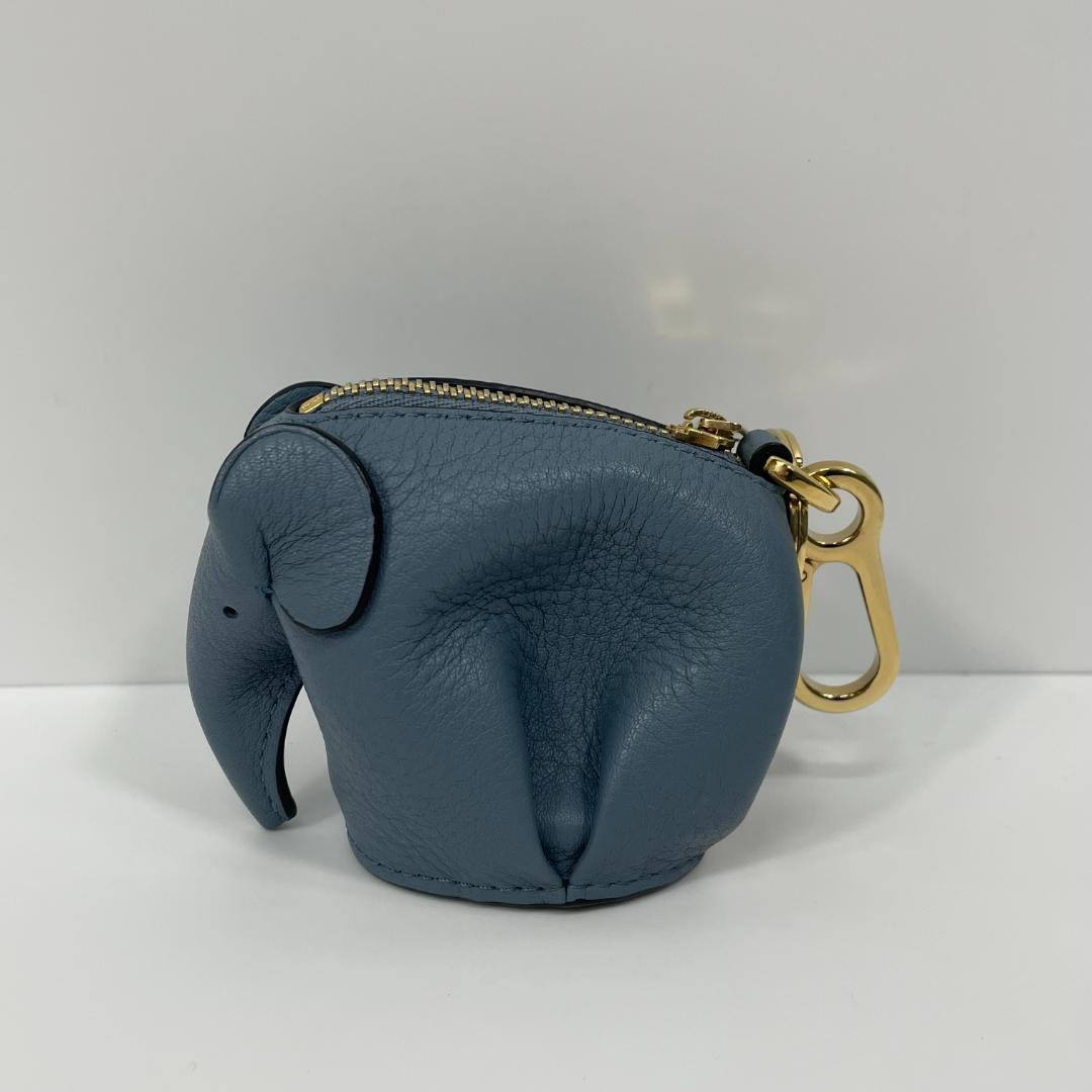 ロエベ エレファント ケース バッグチャーム ブルー MBZ137