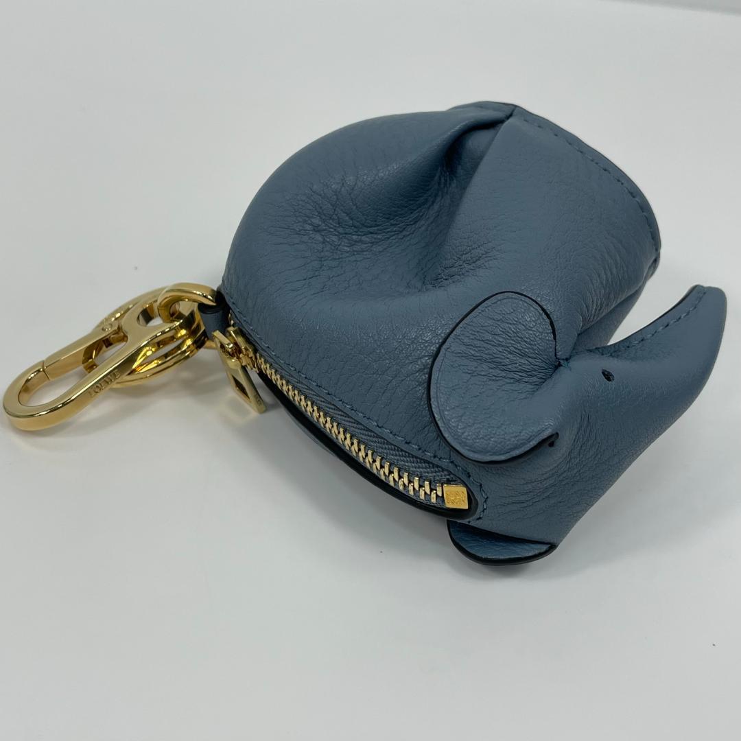 ロエベ エレファント ケース バッグチャーム ブルー MBZ137