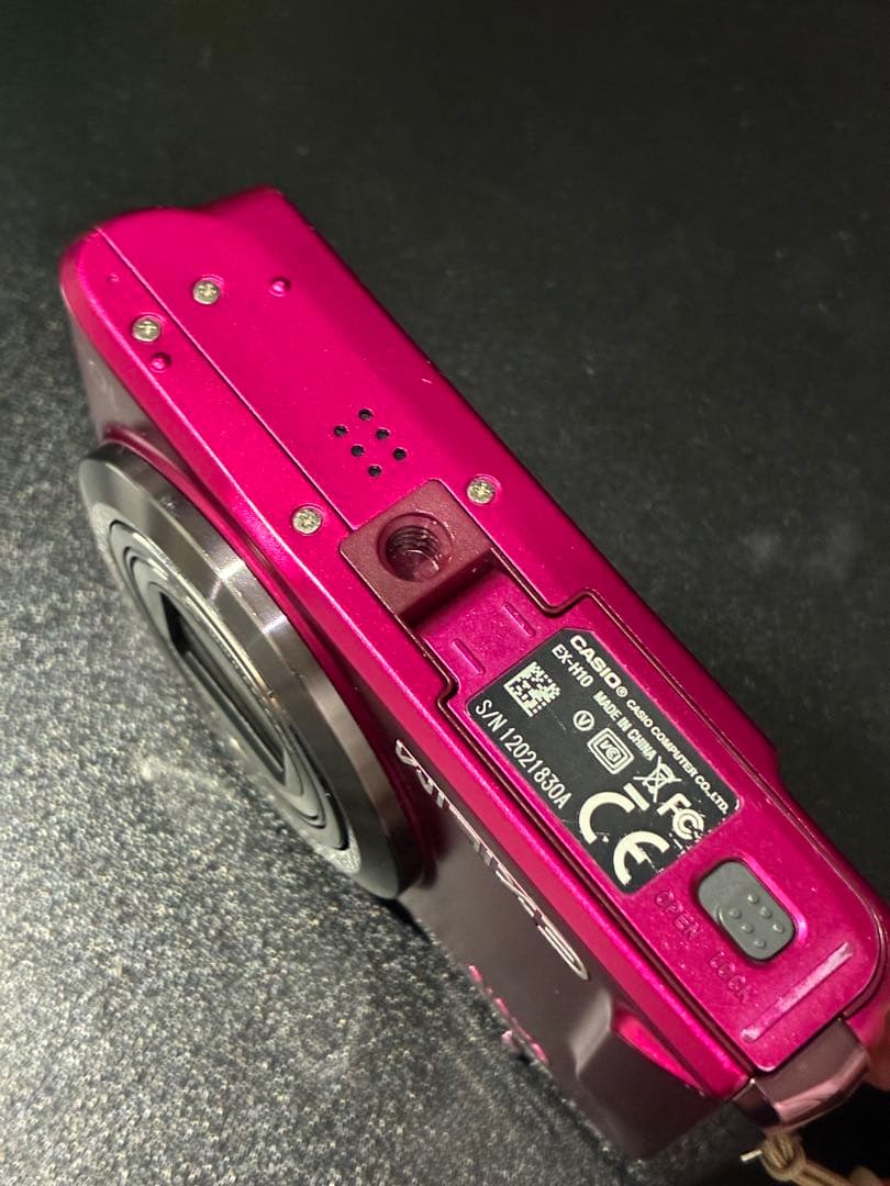 CASIO EXILIM 12.1MP デジタルカメラ ピンク