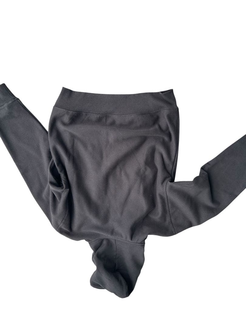 る*様 Stussy 黒 ジップアップパーカー M