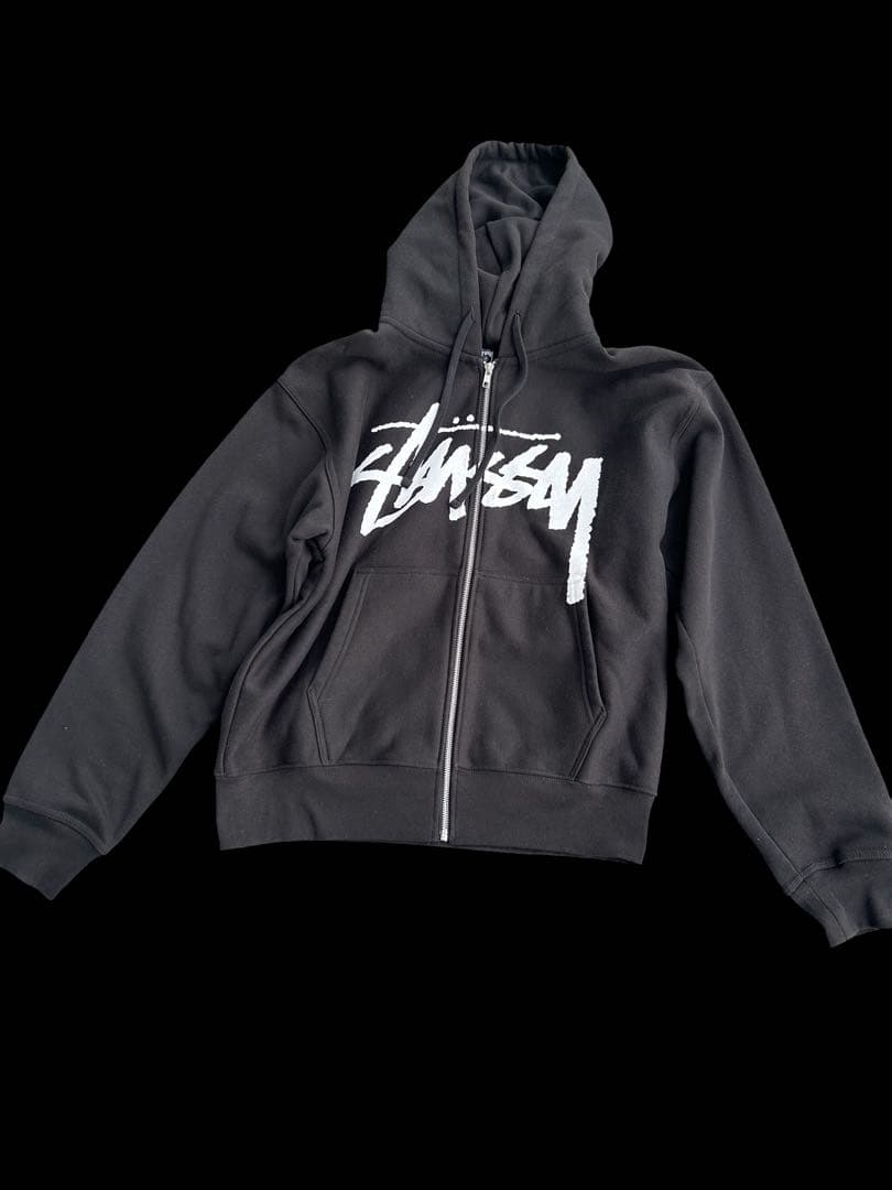 る*様 Stussy 黒 ジップアップパーカー M
