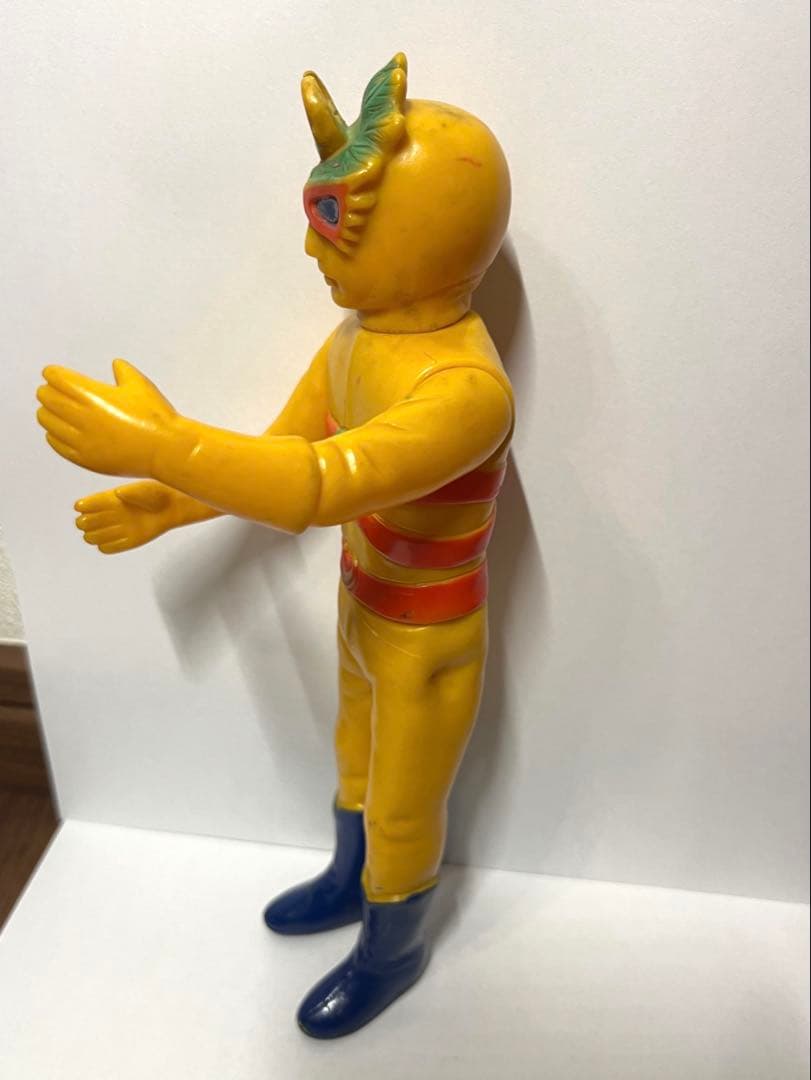 タカトク レインボーマン ソフビ 月の化身 - メルカリ