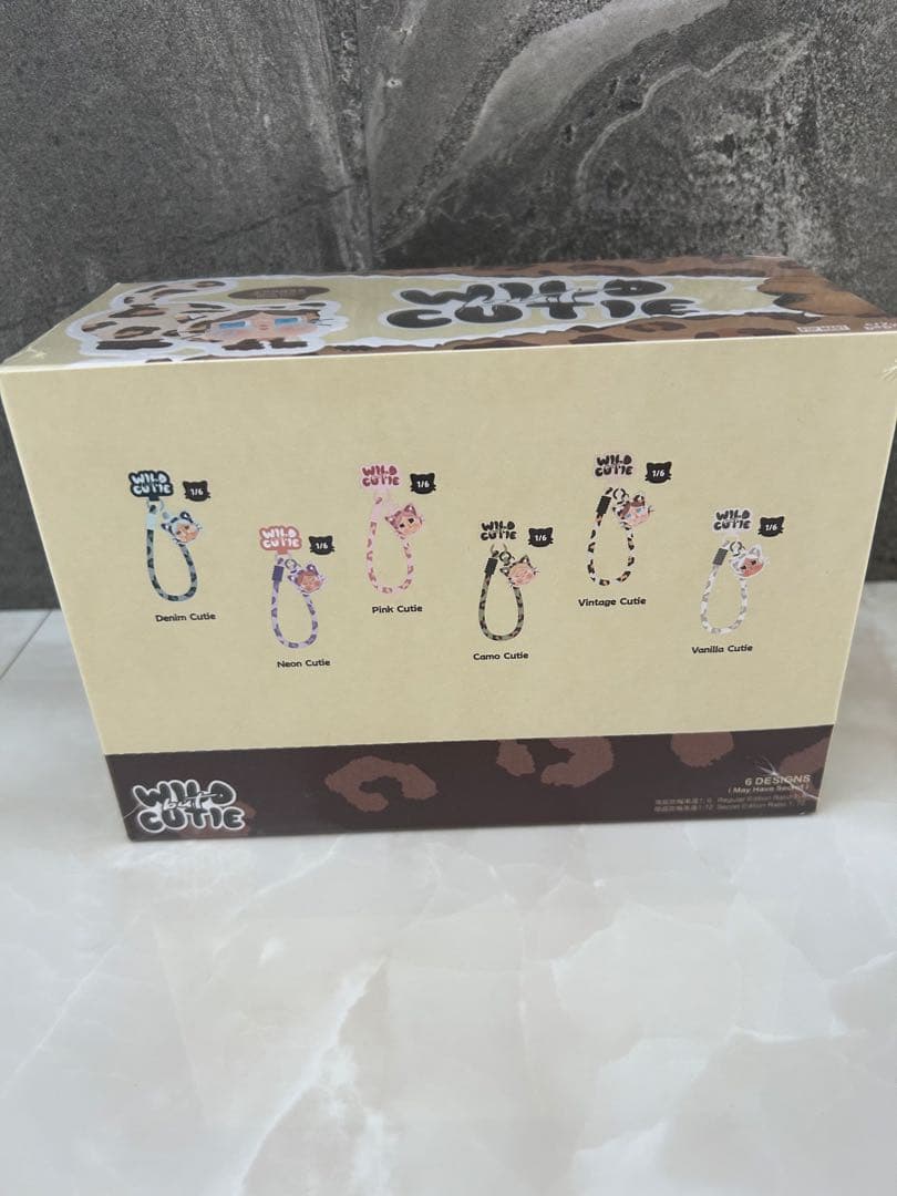 CRYBABY Wild but Cutie フォンチャーム アソートボックス