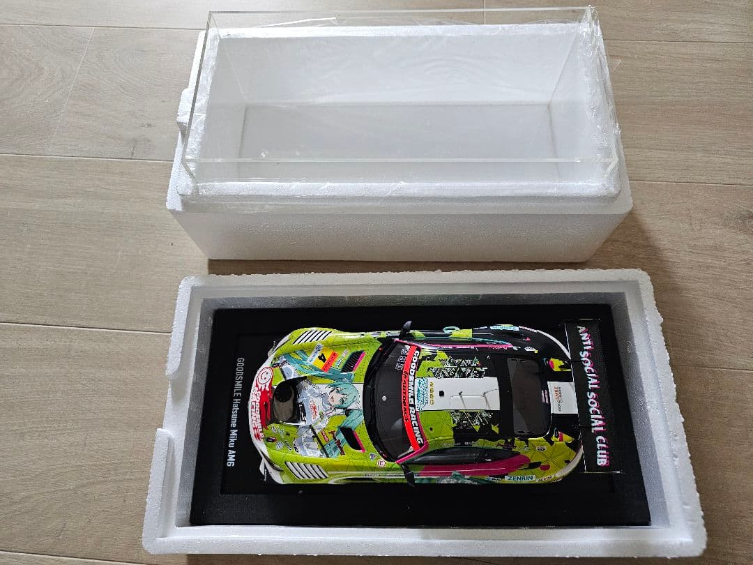 1/18 グッドスマイルレーシング 初音ミク AMG 2022 開幕戦Ver.