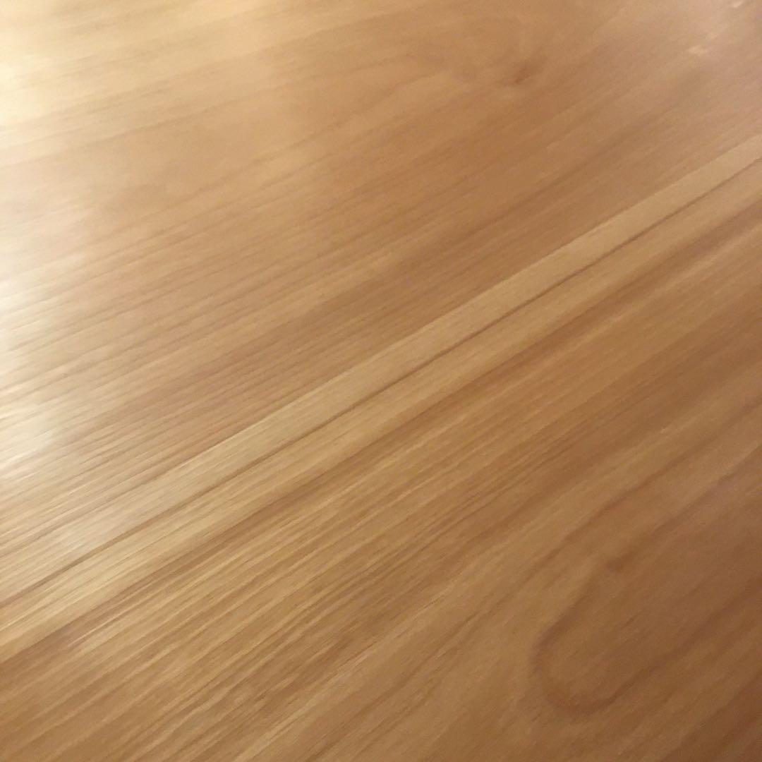 天然耳付きダイニングテーブル　さくら材