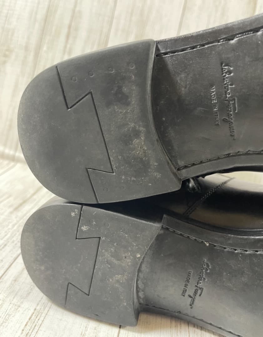 サルバトーレフェラガモ　サイドジップブーツ