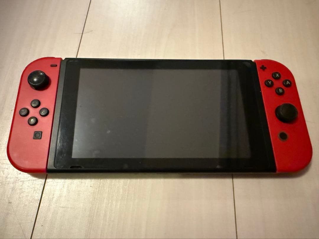 Nintendo Switch 本体 赤 Joy-Con、専用ケース付き