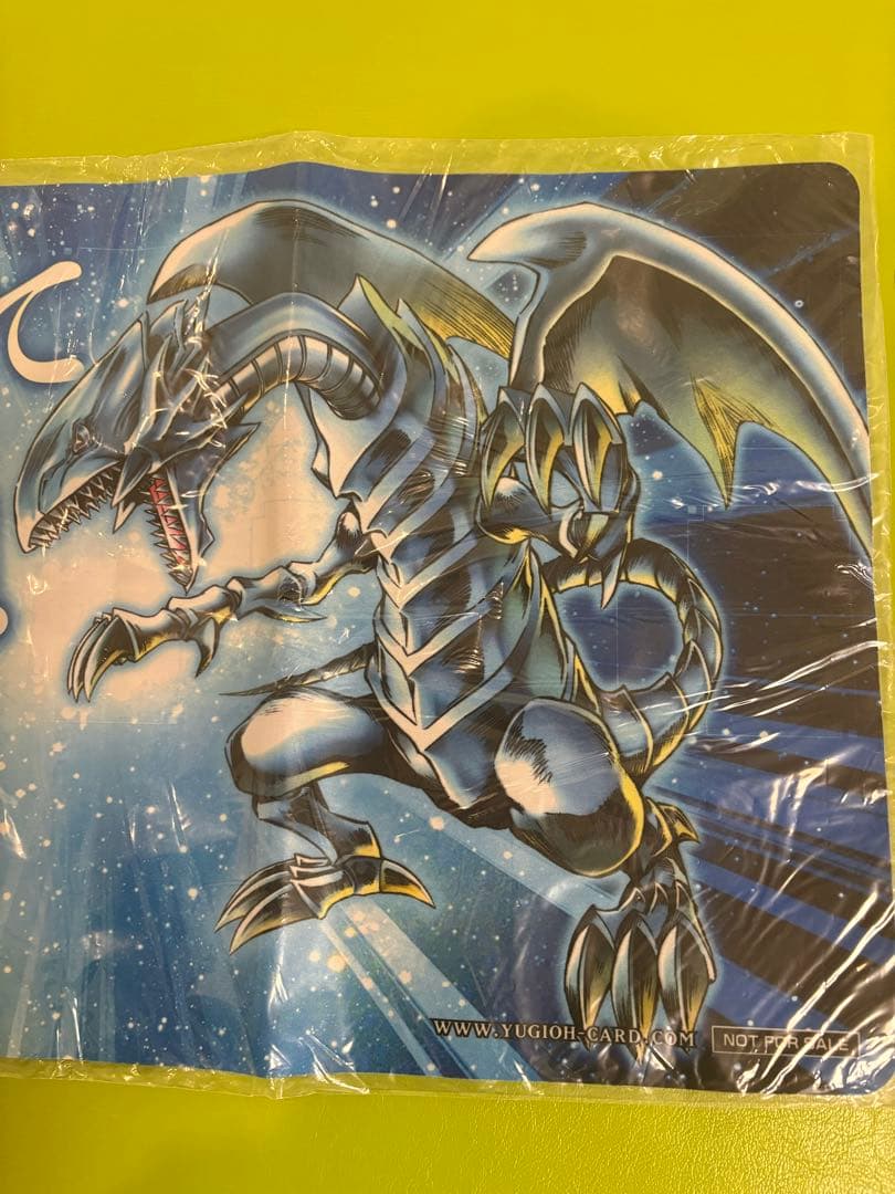 【当選品未開封】青眼白龍　デュエルフィールドプレゼントキャンペーン　初期遊戯王