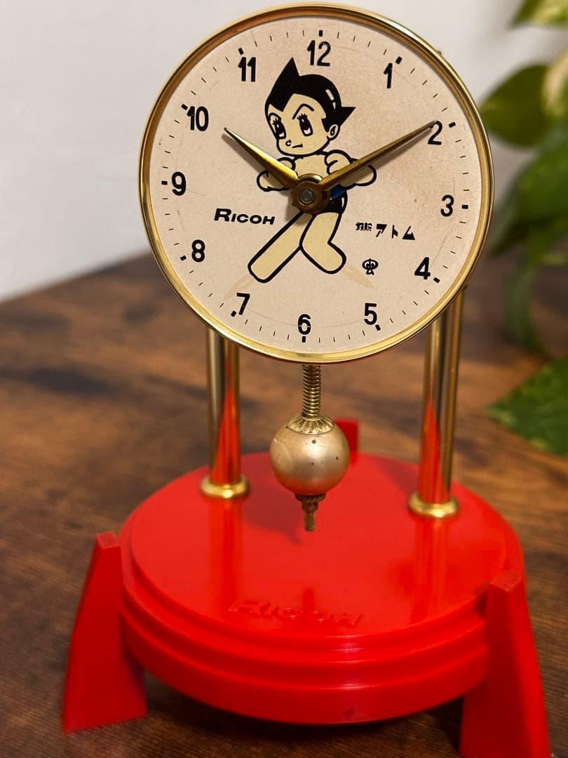 希少レトロ鉄腕アトム振り子置き時計