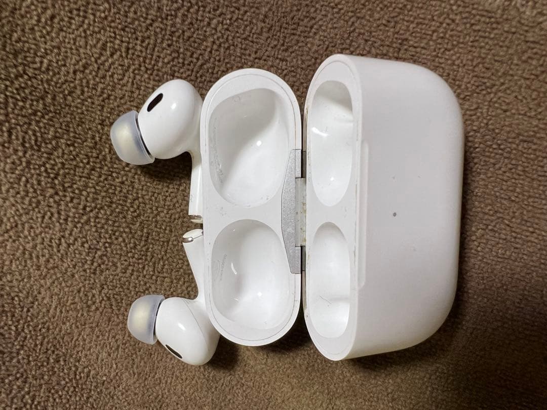 AirPods pro2 本体 ホワイト 充電ケース付き