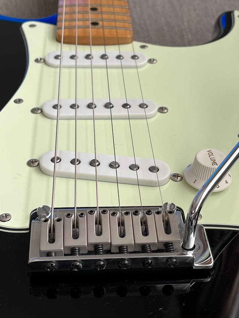 Squier DH Stratocaster ボディ＆Fender ネック Genuine Fender Squier