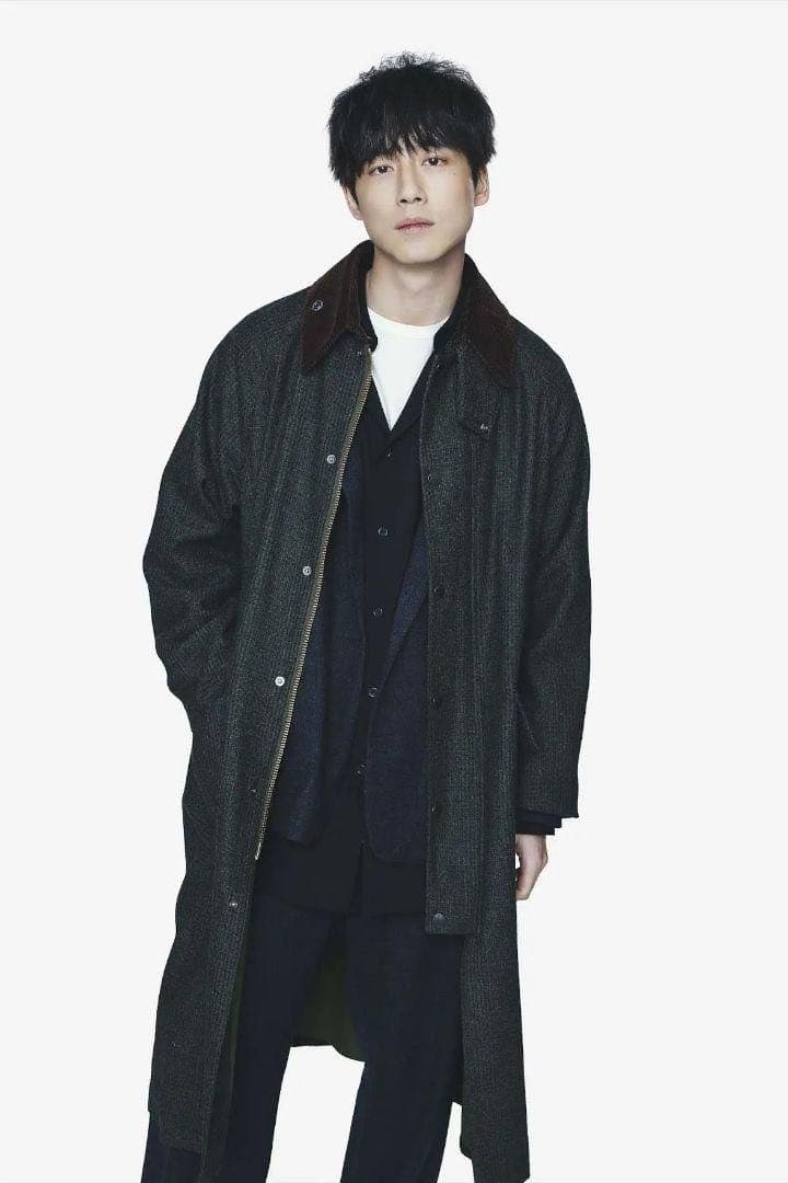 坂口健太郎着用　Barbour OVERSIZED BURGHLEY ウール