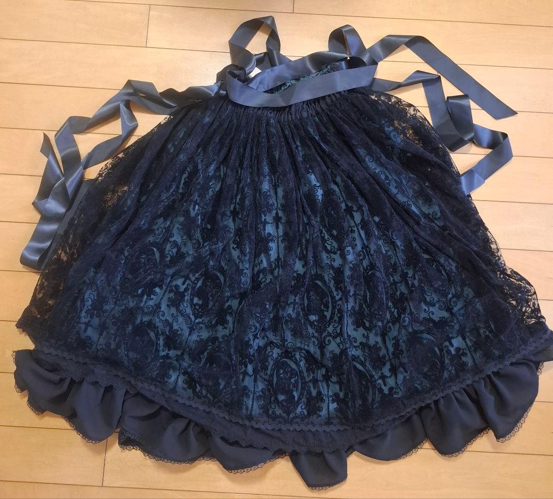 【最終値下げ】Triple*fortune 骸骨少女スカート