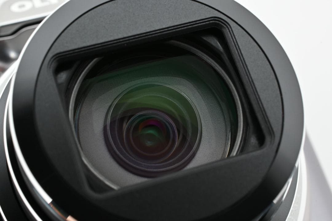 極美品】OLYMPUS SZ-14 シルバー ほぼ新品！