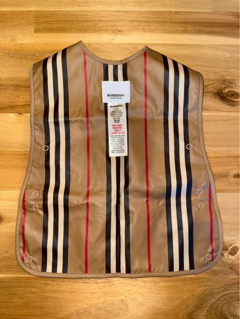 バーバリー お食事エプロン ベビー ノバチェック 綿100％ - メルカリ