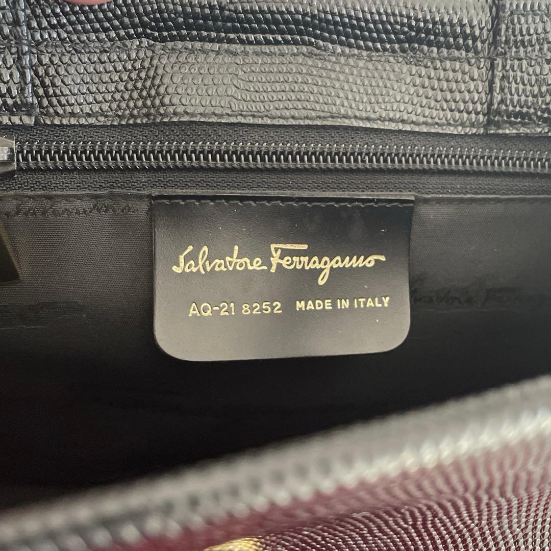 極美品✨サルヴァトーレフェラガモ　ヴァラリボン　2WAY ハンドショルダー　くろ