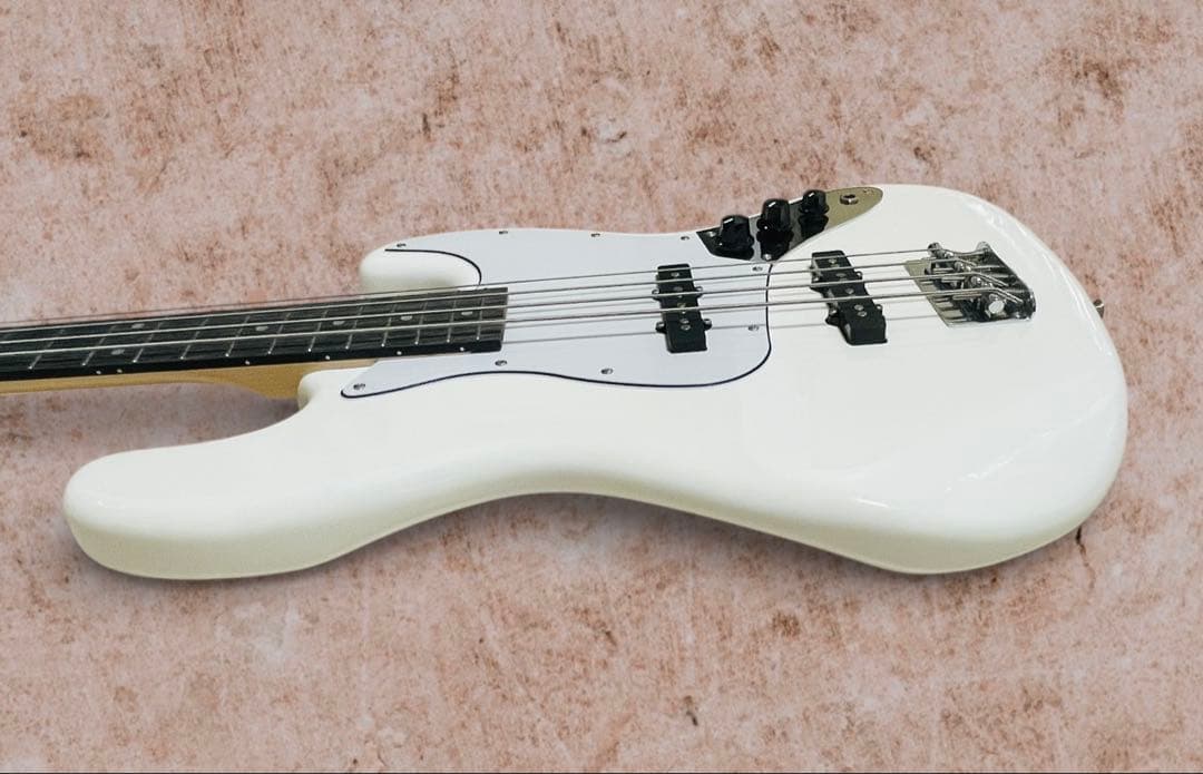 美品）BUSKER'S BJB-3 LPB ジャズベース ホワイト色 島村楽器 - メルカリ