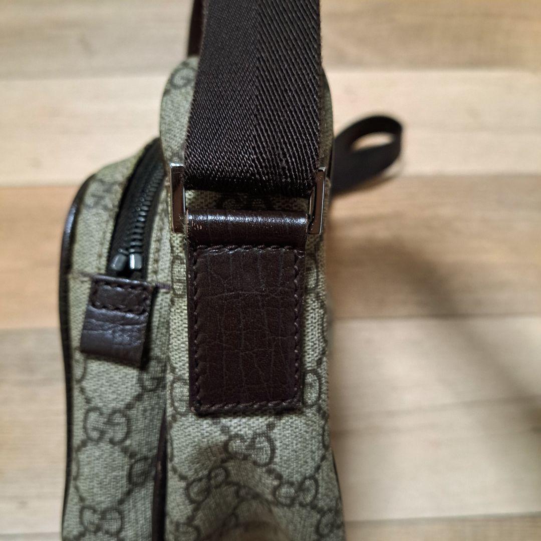 グッチ ショルダーバッグ GGスプリーム ロゴ型押し PVC レザー