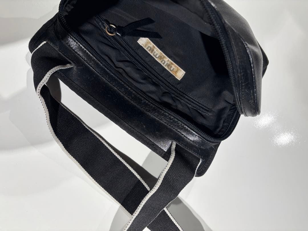 miumiu レザーショルダーバッグ　アーカイブ　ヴィンテージ　ミュウミュウ