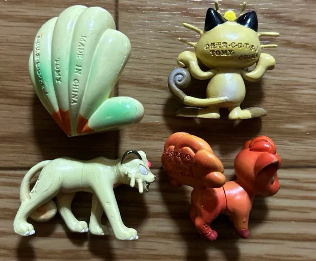 初期 モンコレ 進化セット ロコン キュウコン ニャース ペルシアン