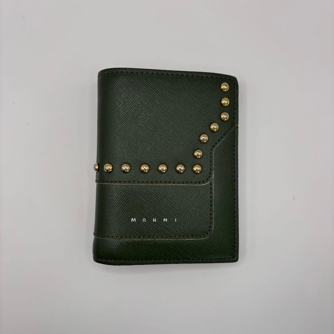 MARNI 二つ折り財布　スタッズ　グリーン　コンパクトウォレット　財布　緑